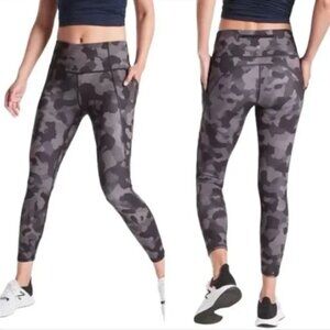 Athleta Lightning Camo 7/8 Tight Leggings Stash Pocket Camo Sz 2X Retail $98.00